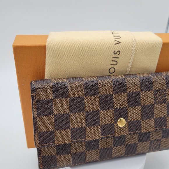 EUC-Louis Vuitton long wallet - Picture 8 of 9